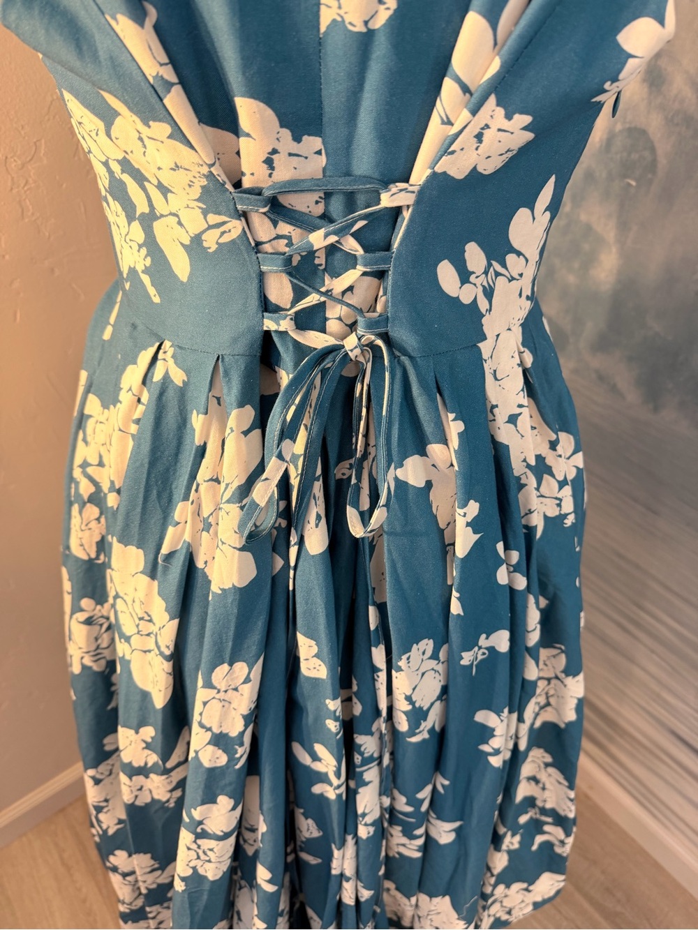 Sleeveless Teal Floral Midi Dress with Full Skirt Linen and Cotton Material 185 - Picture 7 of 16